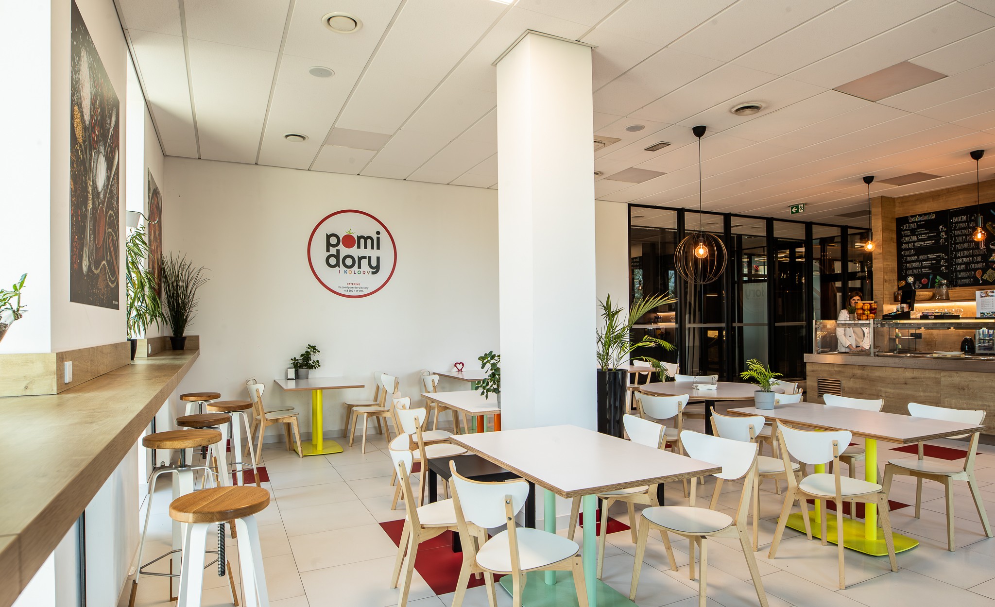 Wnętrze Bistro Pomidory i Kolory